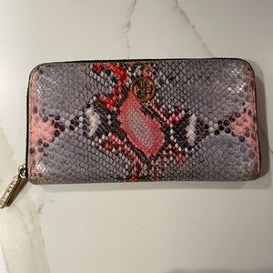 Tory Burch wallet